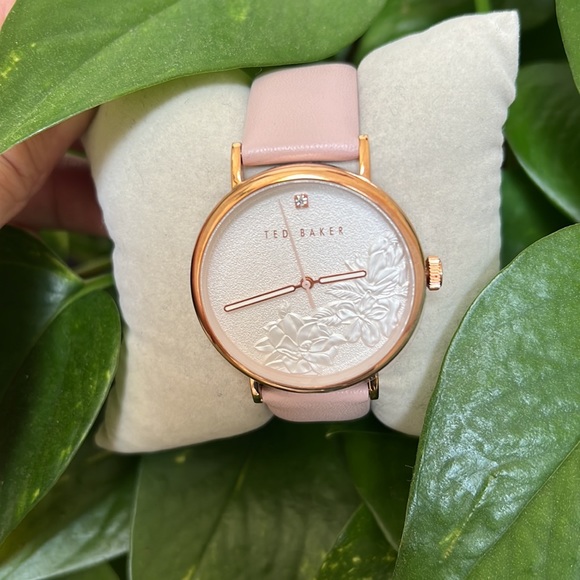 Ted Baker Pink Leather Band Rose Gold Hardware - Picture 2 of 6